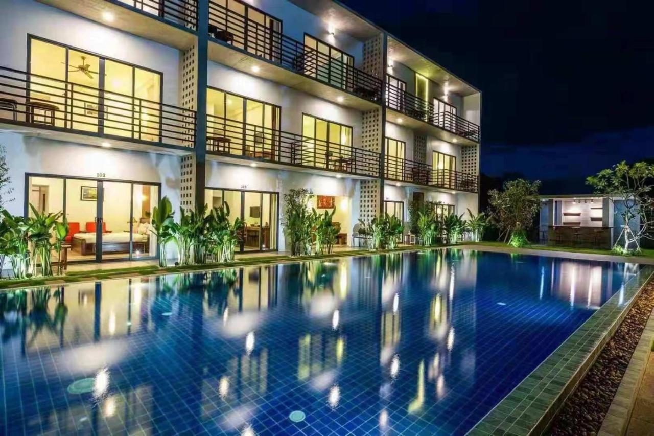 Phimean Home Suite Ciudad de Siem Riep Exterior foto